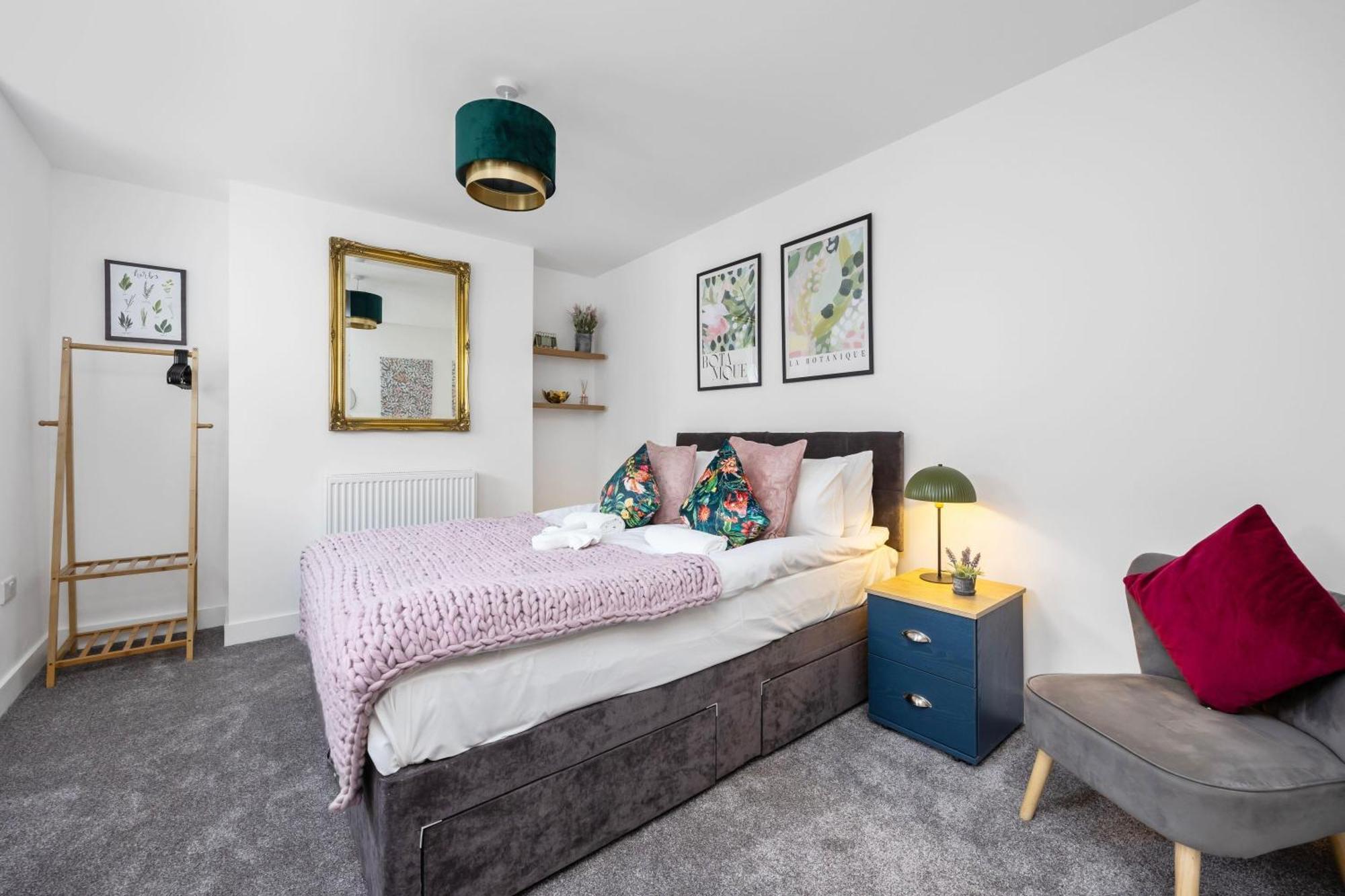 Appartement Queens Mile 2 With Free Parking By My Getaways